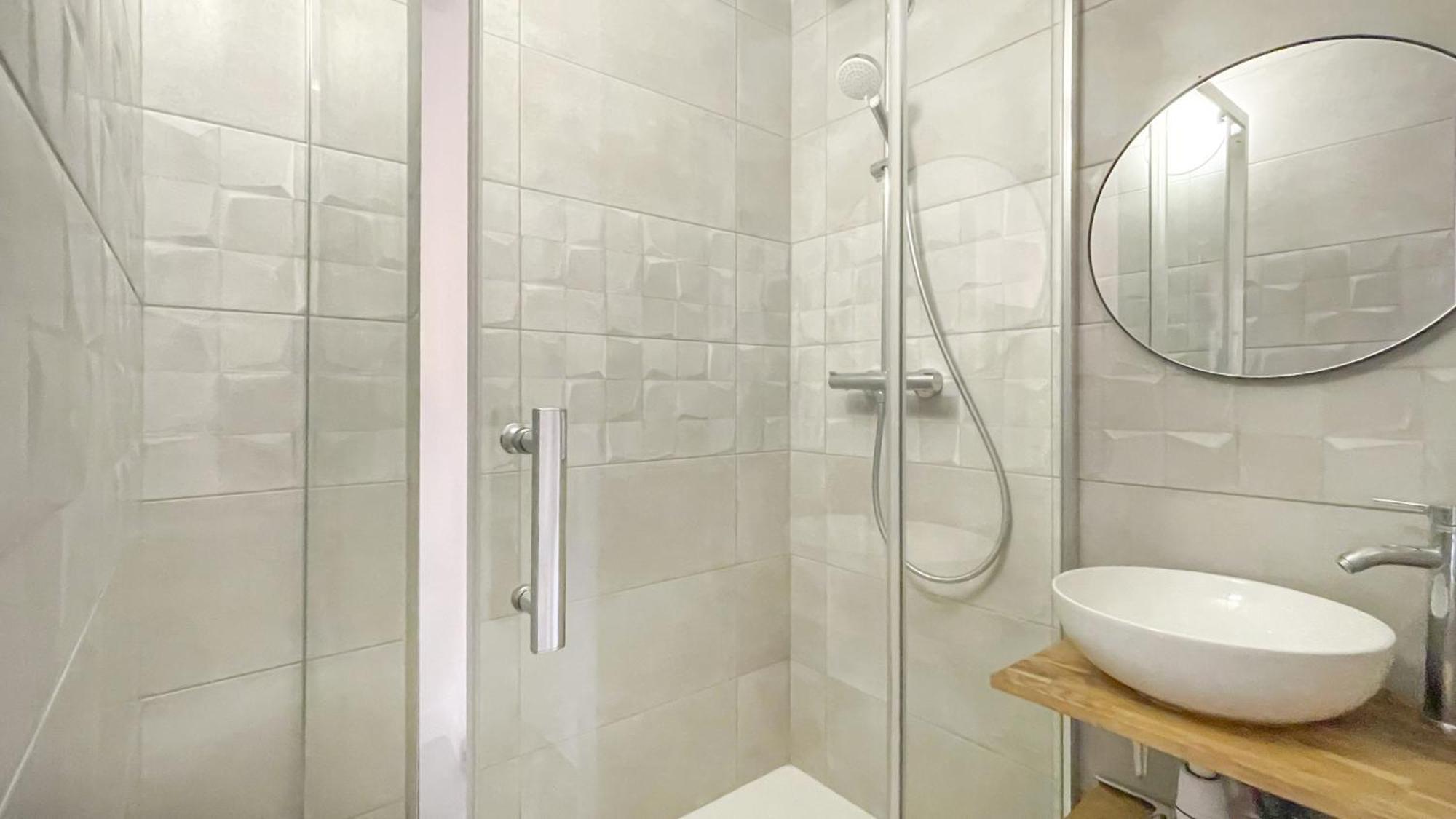 La Coloc Choco - Belle Colocation En Hypercentre / 5 Chambres Privees / Salle De Bains Privative / Proche Gare Et Tram / Wifi Et Netflix Annemasse Luaran gambar