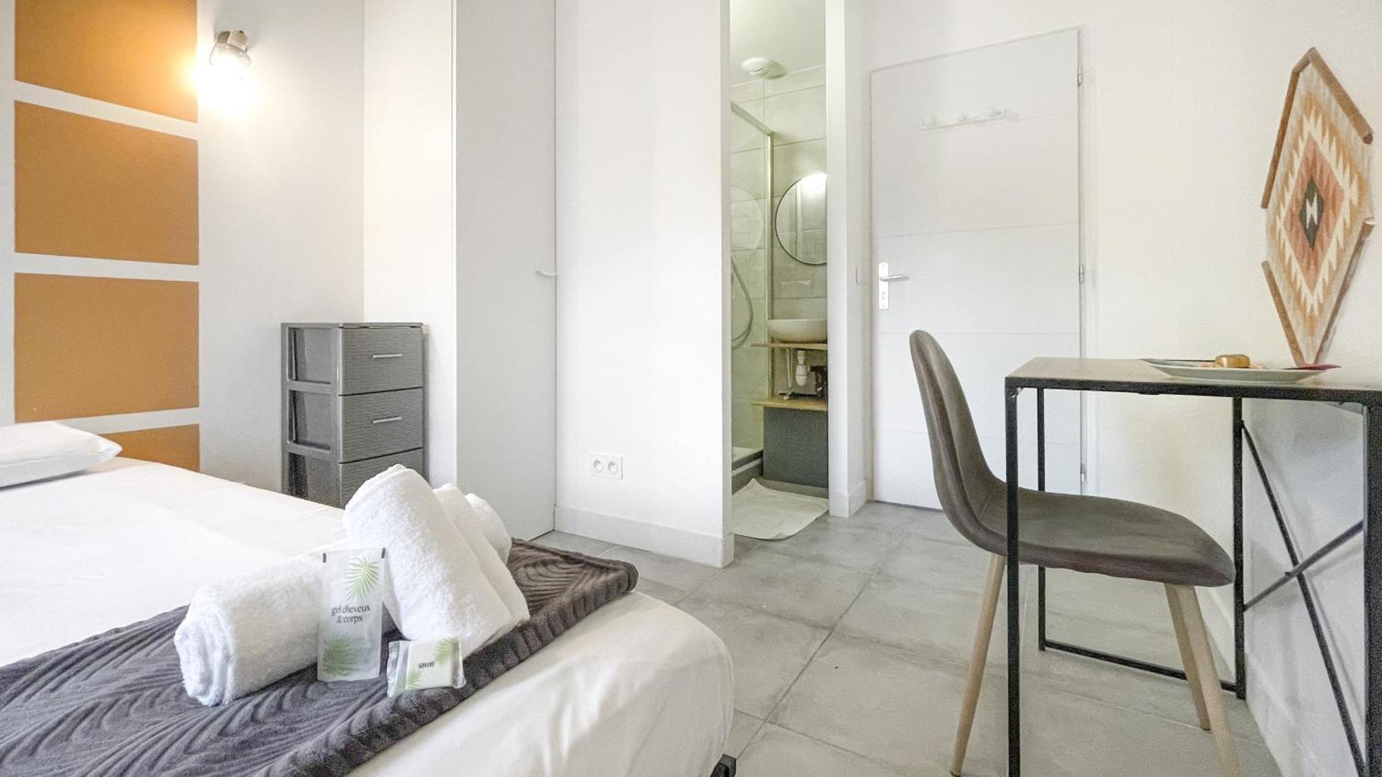 La Coloc Choco - Belle Colocation En Hypercentre / 5 Chambres Privees / Salle De Bains Privative / Proche Gare Et Tram / Wifi Et Netflix Annemasse Luaran gambar